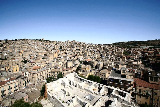 I ruderi ruines del Castel Bonanno